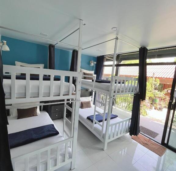 Resort Dee Dee Sea Front