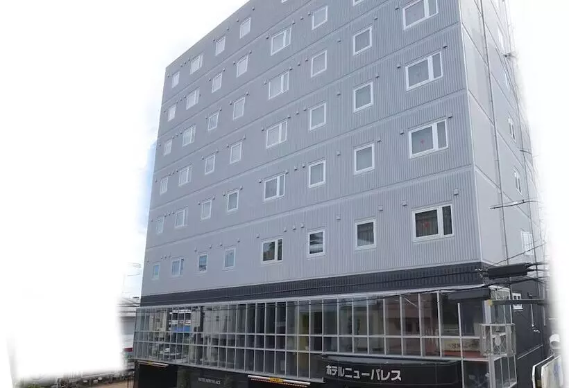 ホテル New Palace