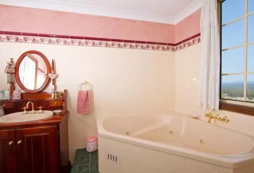 ホテル Bimbadeen Mountain Retreat