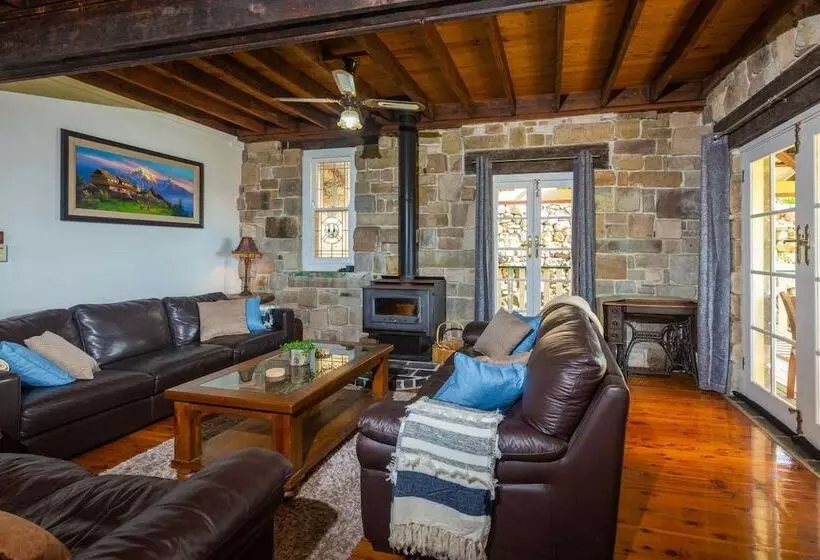 ホテル Bimbadeen Mountain Retreat