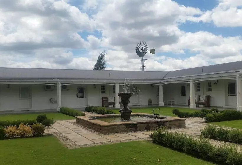 ベッドアンドブレックファースト La Riviera Guesthouse