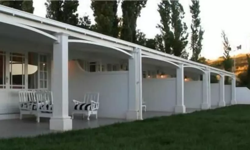 ベッドアンドブレックファースト La Riviera Guesthouse