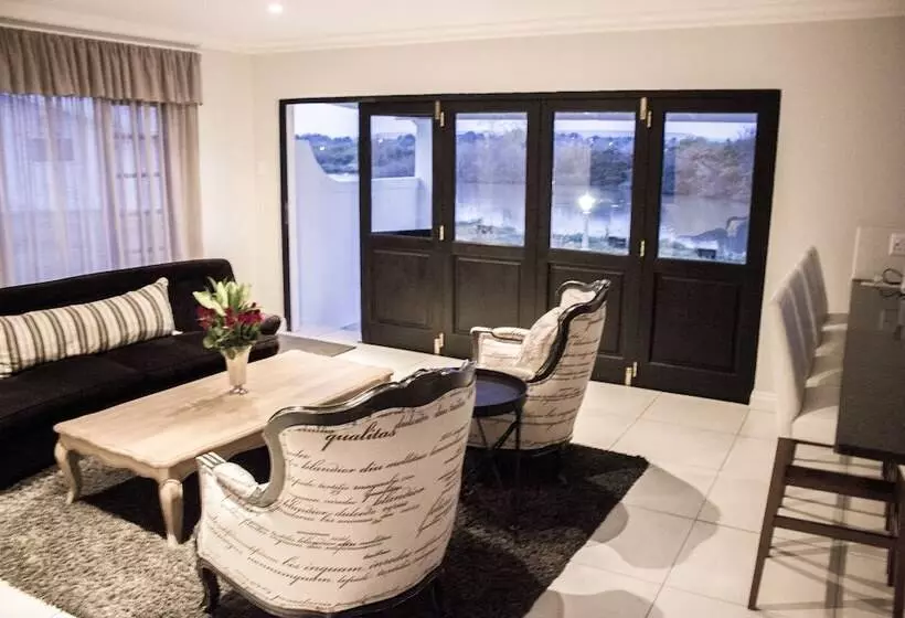 ベッドアンドブレックファースト La Riviera Guesthouse