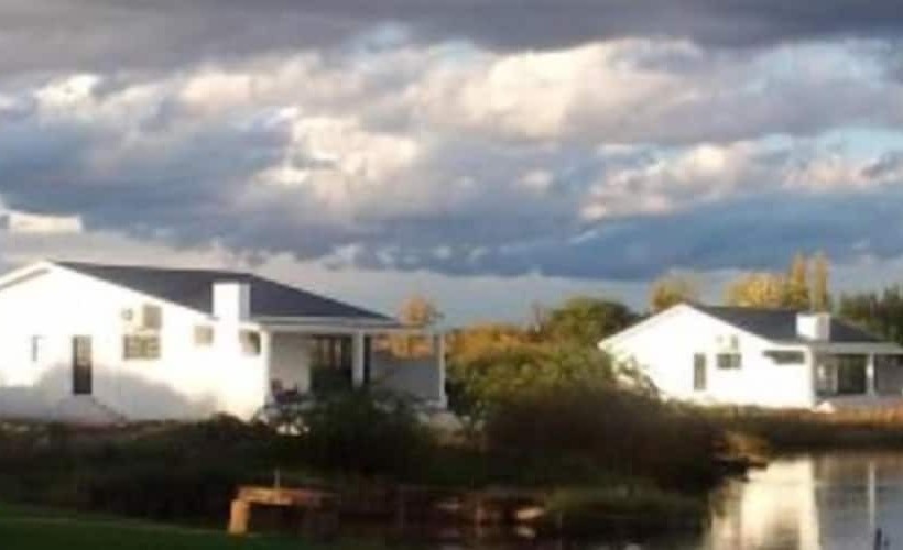 ベッドアンドブレックファースト La Riviera Guesthouse