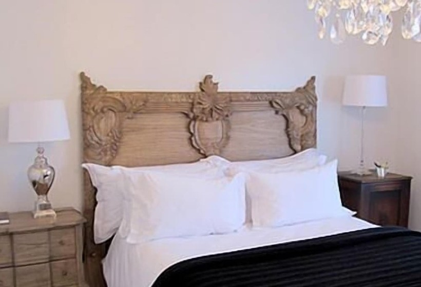 ベッドアンドブレックファースト La Riviera Guesthouse