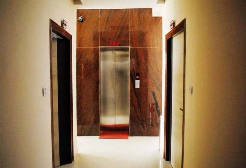 Deep Hotel & Restaurant