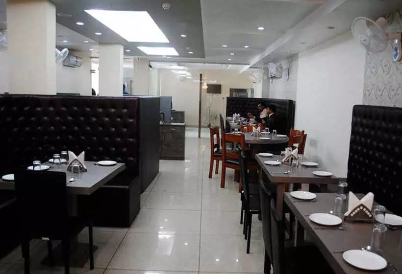 Deep Hotel & Restaurant