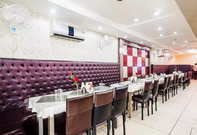 Deep Hotel & Restaurant