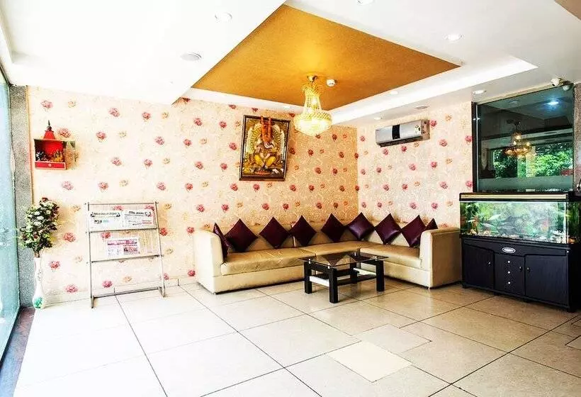 Deep Hotel & Restaurant