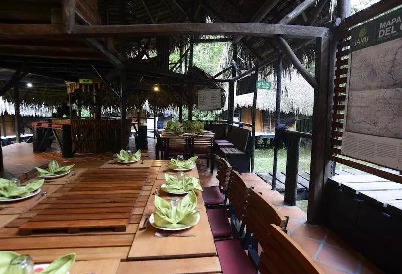 ホテル Jamu Lodge