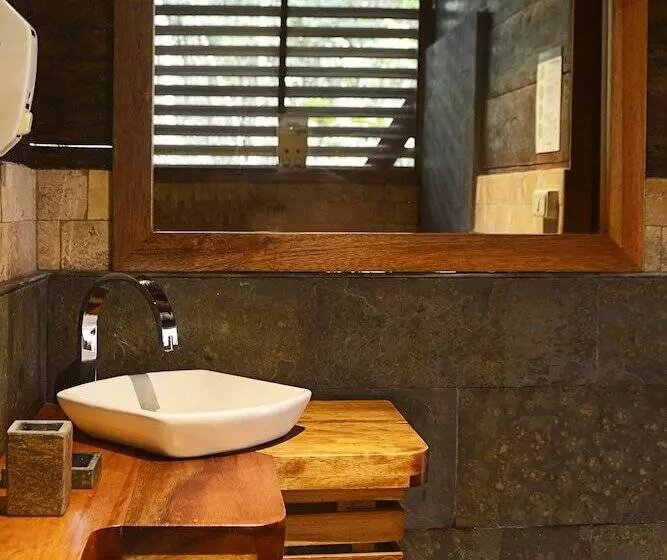 ホテル Jamu Lodge