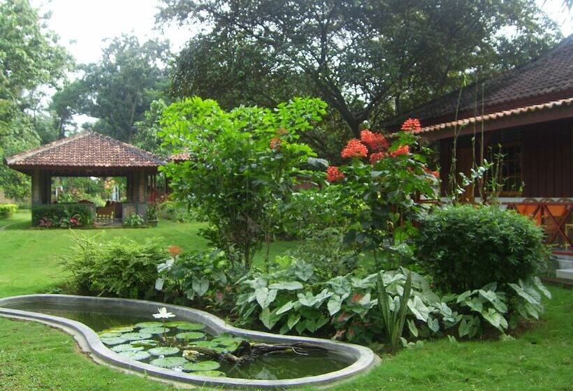 Otel The Satwa Elephant Ecolodge