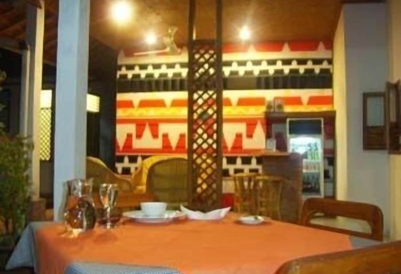 Otel The Satwa Elephant Ecolodge