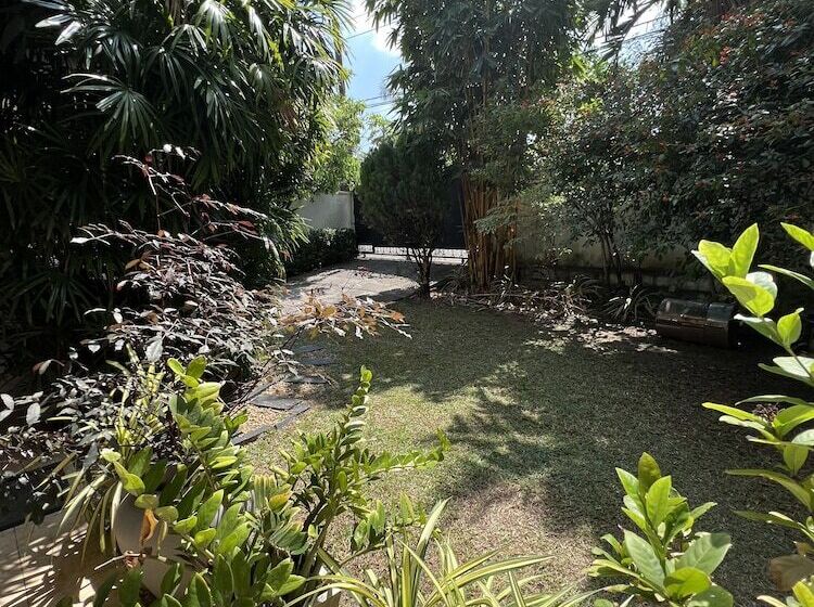 بنسيون Natures Bliss Garden Stay