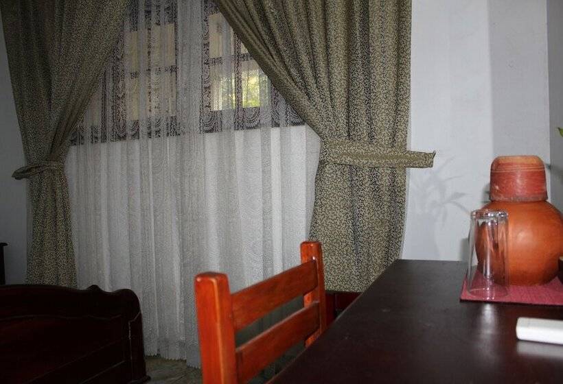 بنسيون Natures Bliss Garden Stay