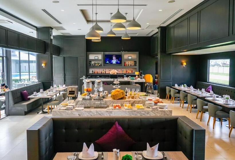 Serenity Hotel And Spa Kabinburi