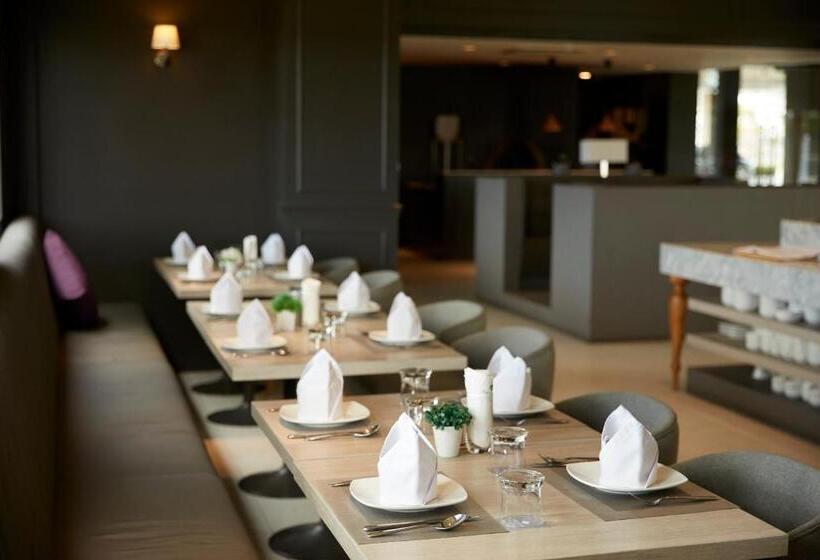 Serenity Hotel And Spa Kabinburi