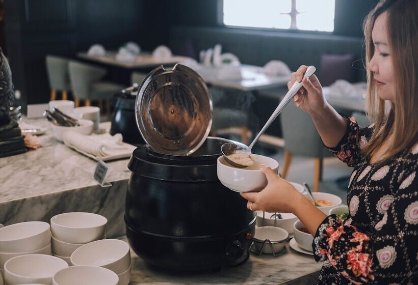 Serenity Hotel And Spa Kabinburi