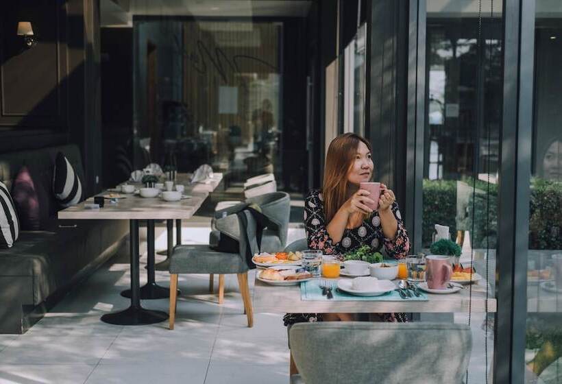 Serenity Hotel And Spa Kabinburi