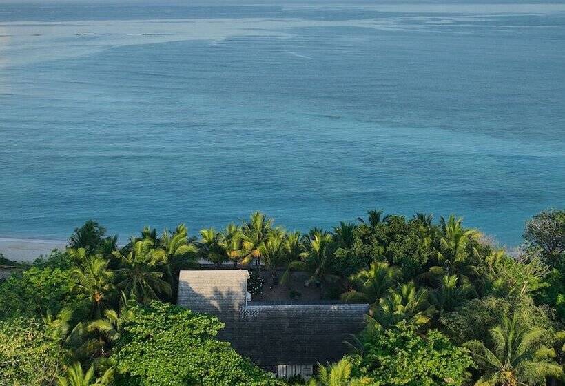 Общежитие Myamo Beach Lodge