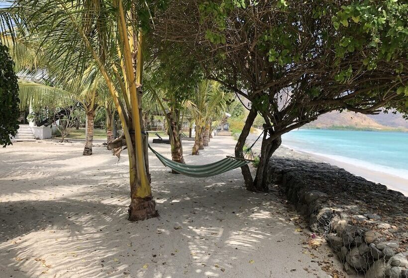 Общежитие Myamo Beach Lodge