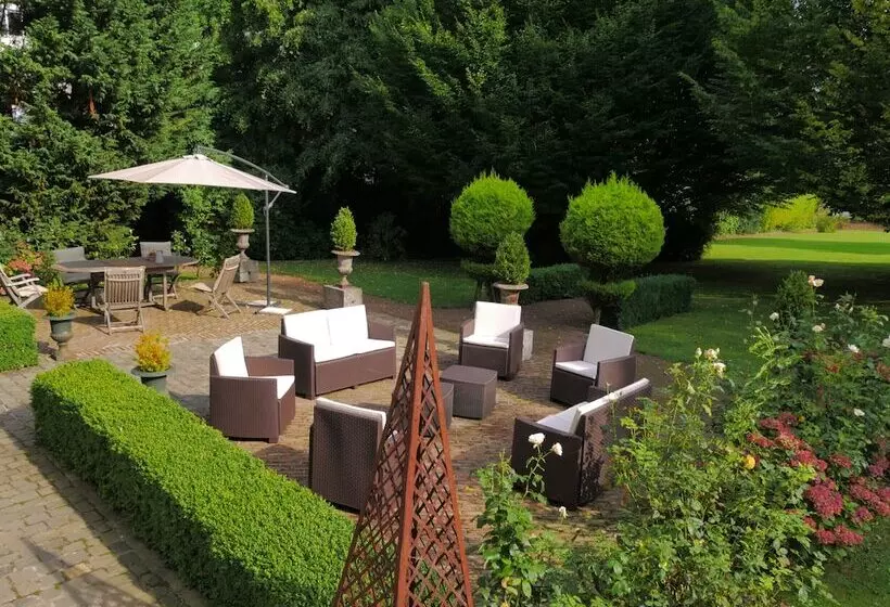 Aamiaismajoitus (B&B) Chambres D Hôtes Château De Courcelette