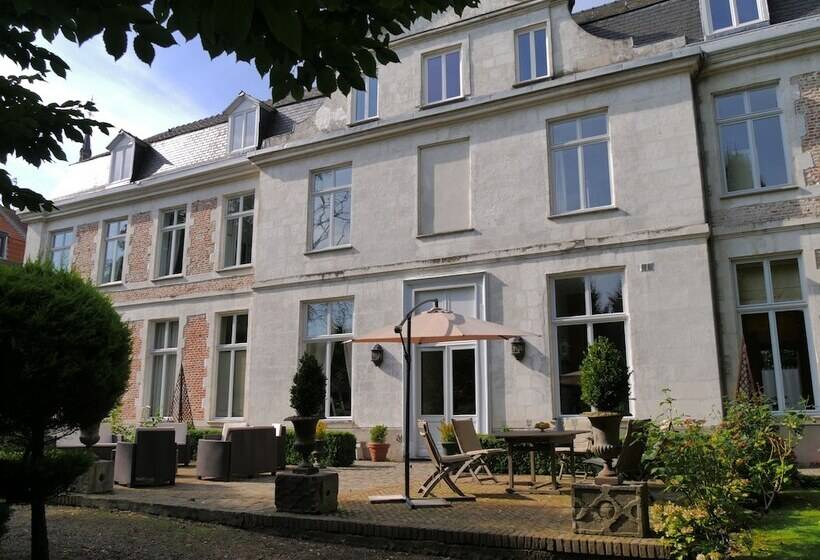 مبيت وإفطار Chambres D Hôtes Château De Courcelette