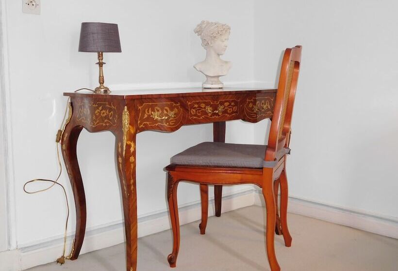 مبيت وإفطار Chambres D Hôtes Château De Courcelette