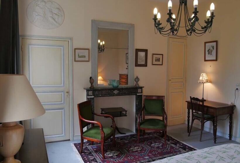 مبيت وإفطار Chambres D Hôtes Château De Courcelette