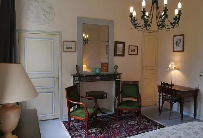 Aamiaismajoitus (B&B) Chambres D Hôtes Château De Courcelette