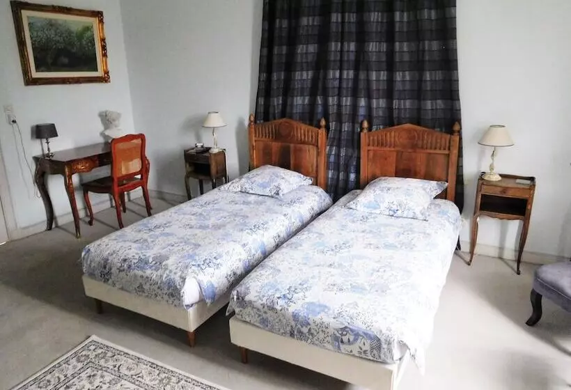 Aamiaismajoitus (B&B) Chambres D Hôtes Château De Courcelette