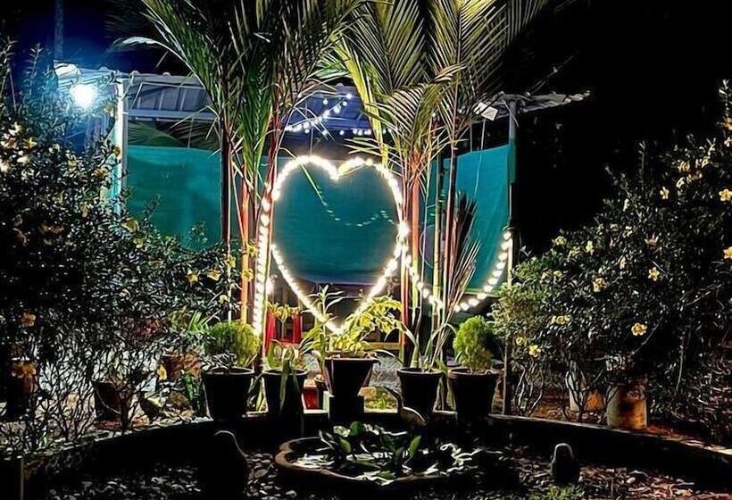 민박 Kuttickattil Gardens Homestay