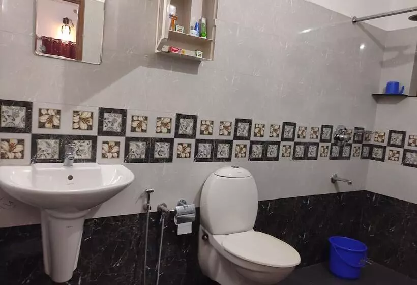 ベッドアンドブレックファースト Kuttickattil Gardens Homestay