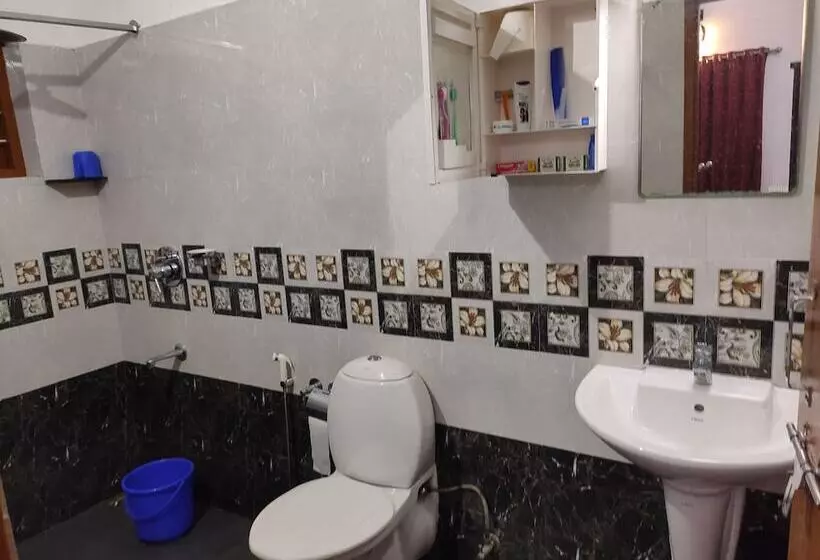 ベッドアンドブレックファースト Kuttickattil Gardens Homestay