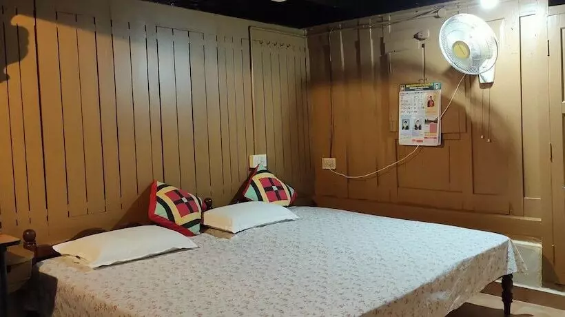 ベッドアンドブレックファースト Kuttickattil Gardens Homestay