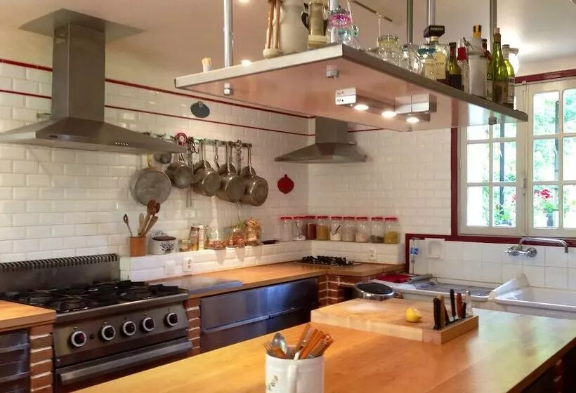 Aamiaismajoitus (B&B) La Ferme Des Isles