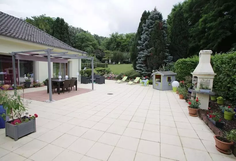 Aamiaismajoitus (B&B) La Rose Trémière