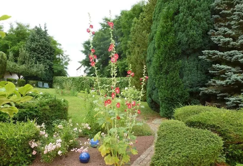 Aamiaismajoitus (B&B) La Rose Trémière
