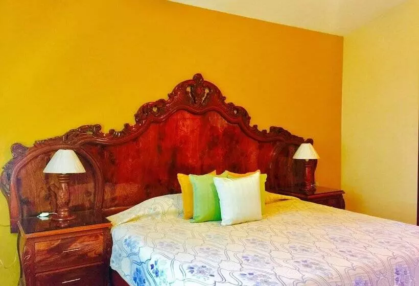 Guamúchil Parque Acuático & Cabañas