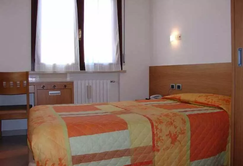 Hotelli Albergo Ristorante La Pieve