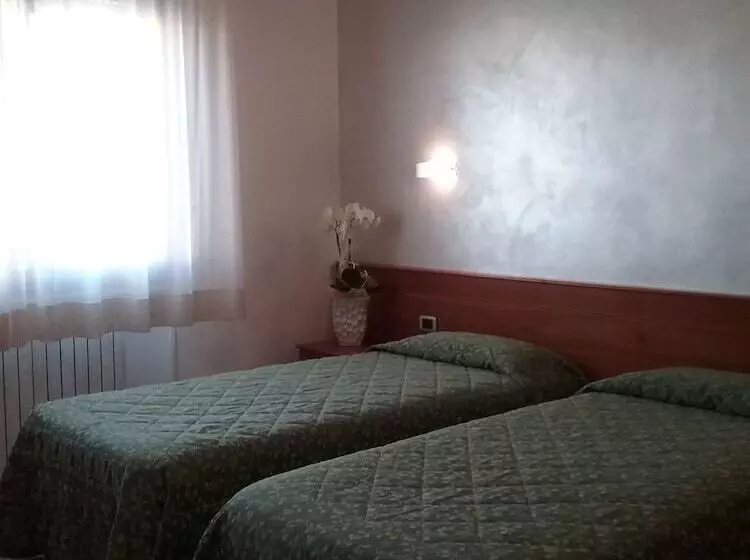 Hotelli Albergo Ristorante La Pieve