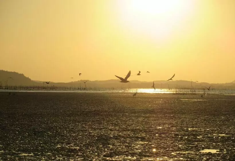 Hotelli Ao Thai Resort