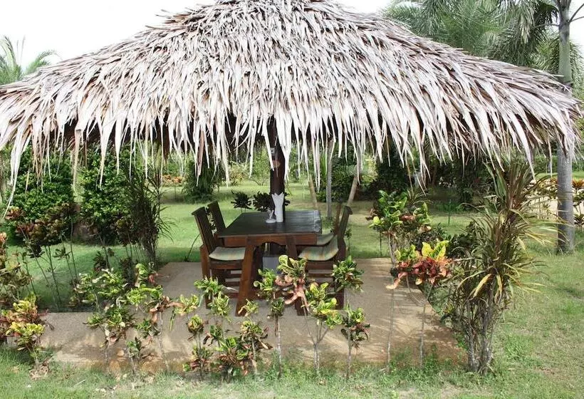 Hotelli Ao Thai Resort