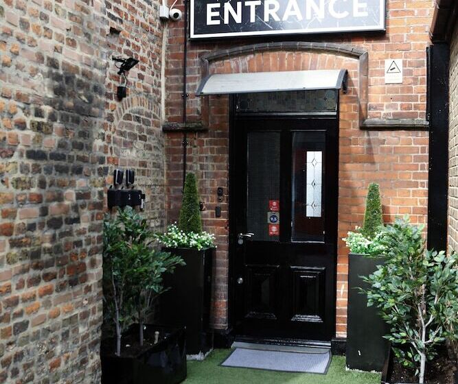 בית מלון כפרי Bexley Village