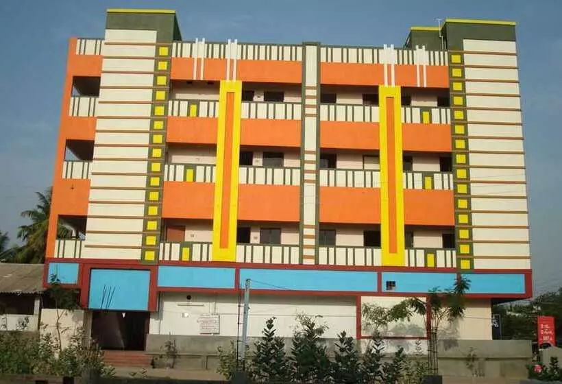 Hotelli Bhavani Grand