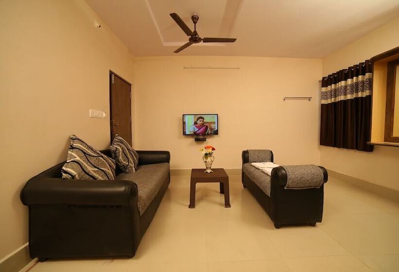 בית מלון כפרי Bhavani Grand