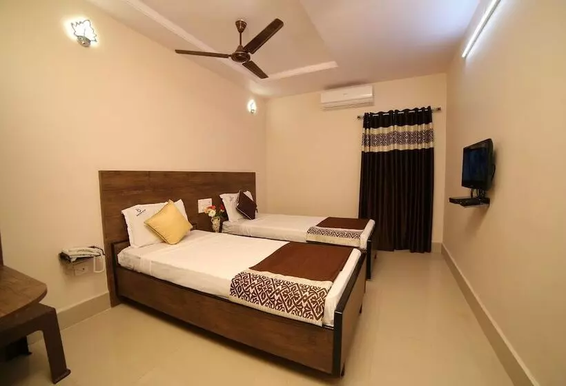 Hotelli Bhavani Grand