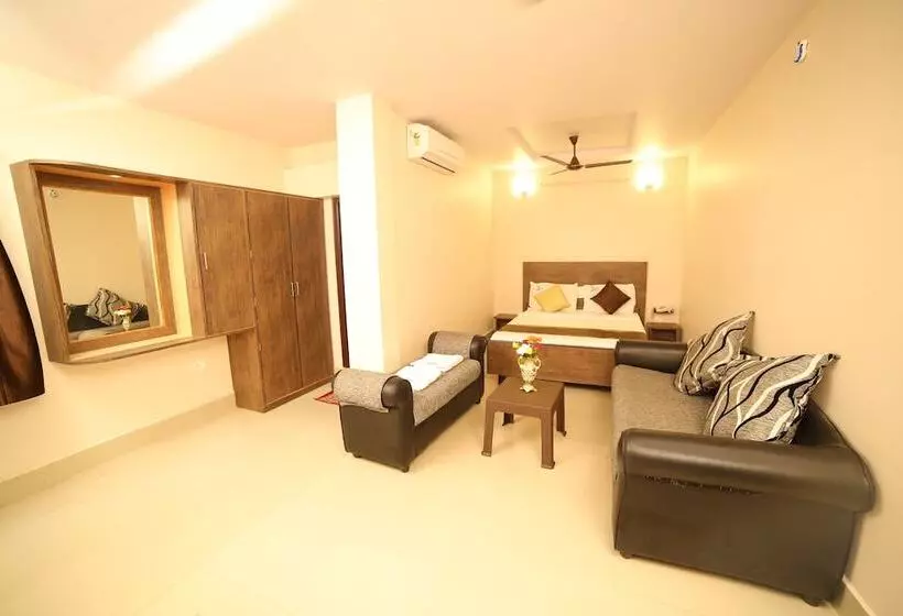 Hotelli Bhavani Grand