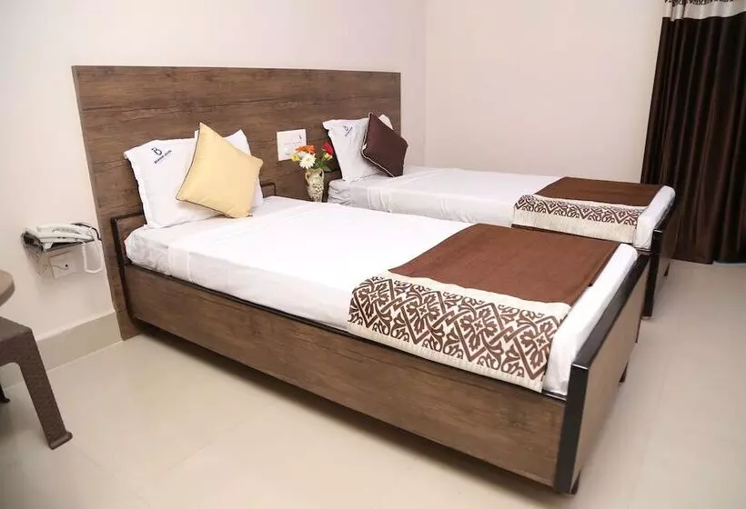 Hotelli Bhavani Grand