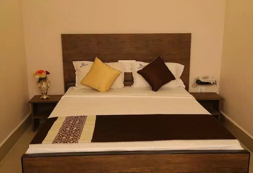 Hotelli Bhavani Grand